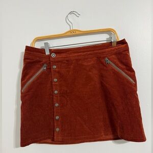 Kühl Women’s Rust Corduroy Mini Skirt Size 8 Button Zipper Pockets